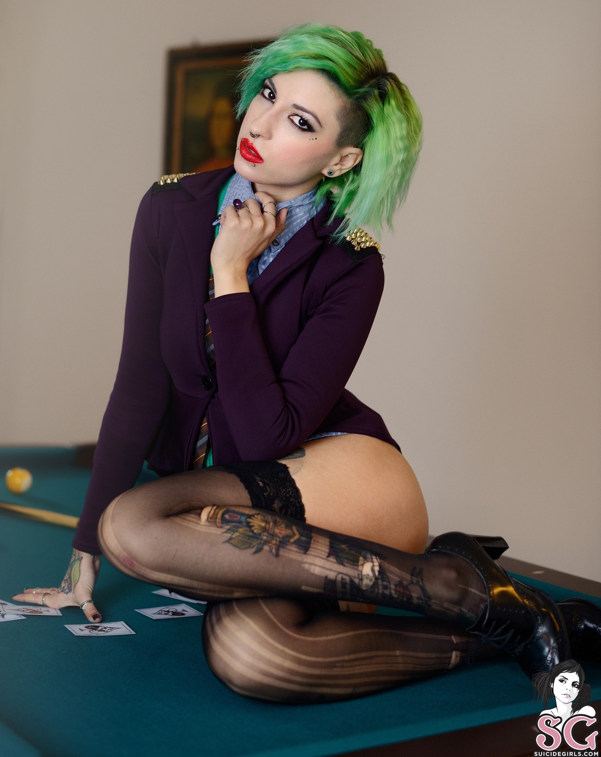 Hexe Suicide by Jedo