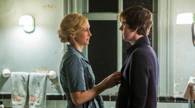 bates motel - season 3 - norma persuades norman to take bath