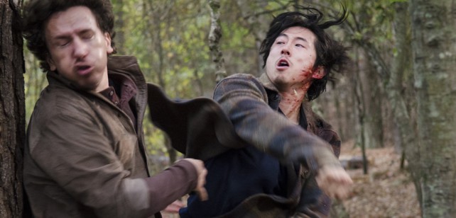 the walking dead season 5 finale - glenn and nicholas fight