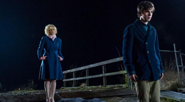 bates motel season 3 - unconscious - norman and imaginary norma